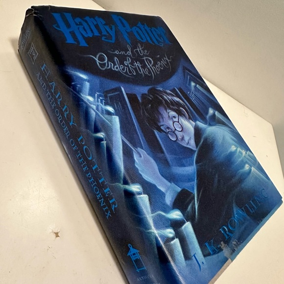 Potter and the Order of the Phoenix (Book 5) - Hardcover - Picture 2 of 2